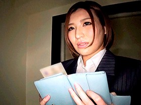 綺麗なお姉さんOLが悪ガキ大学生達に媚薬漬けにされてオチ●ポをじゅぼじゅぼしゃぶって、 サンプル動画サムネイル